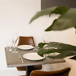 Lovely Flat On Bath Road - Flat 10 דירה