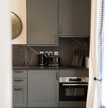 Lovely Flat On Bath Road - Flat 10 Bristol