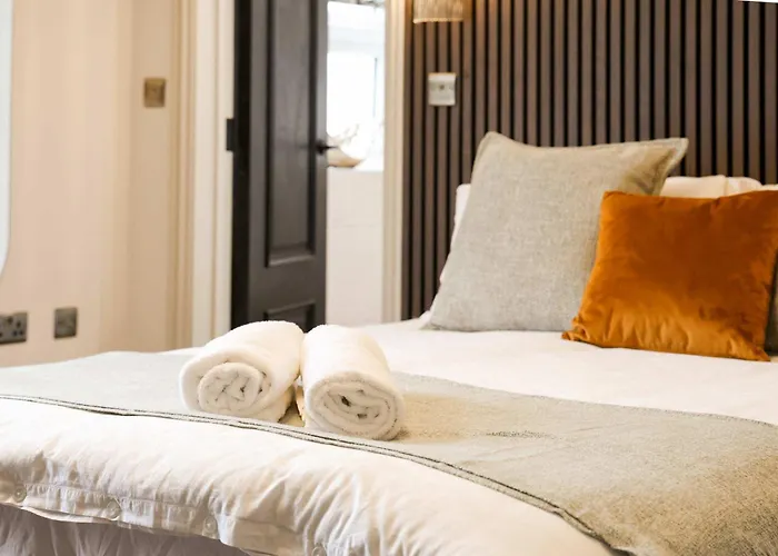 Lovely Flat On Bath Road - Flat 10 * Bristol