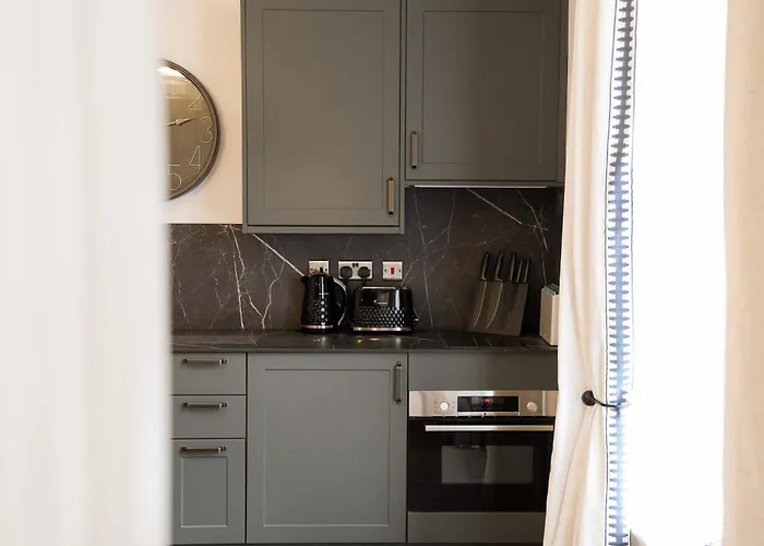 Lovely Flat On Bath Road - Flat 10 Bristol