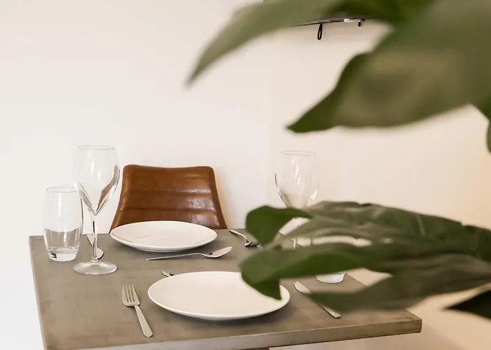 Lovely Flat On Bath Road - Flat 10 Apartmán