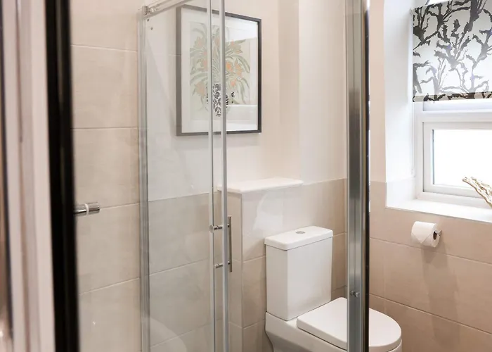 Lovely Flat On Bath Road - Flat 10 * Bristol