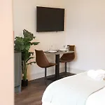 Lovely Flat On Bath Road - Flat 10 Bristol